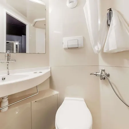 Hotel Ibis Budget Universite 2*