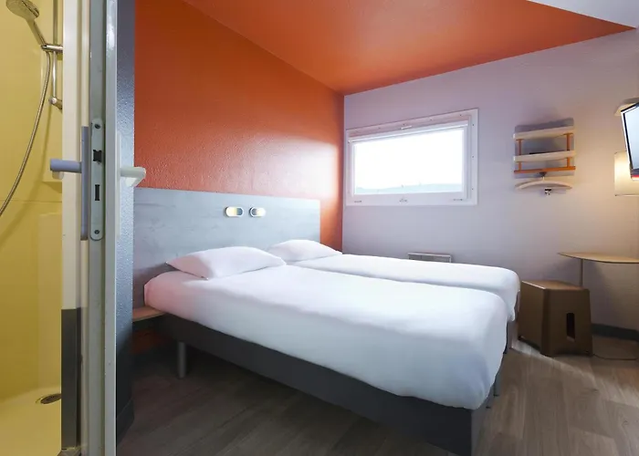 Hotel Ibis Budget Universite 2*